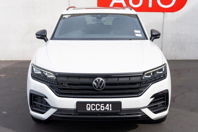 2022 Volkswagen Touareg V6s R Line, photo 3