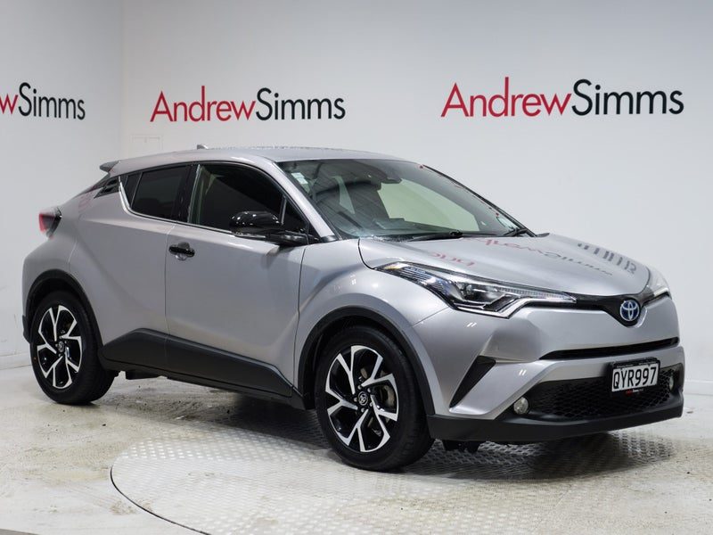 2017 Toyota C-HR Hybrid, main photo
