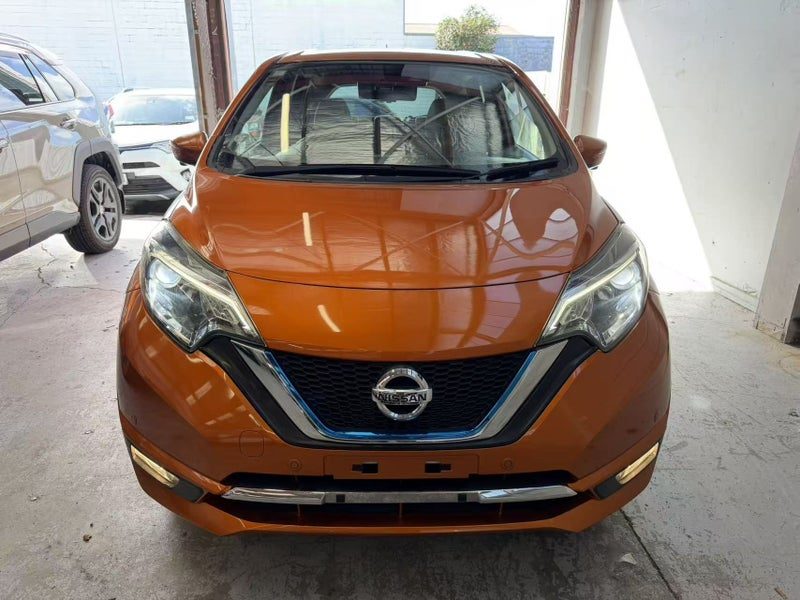 2017 Nissan Note MEDALIST E-POWER Leather, photo 2