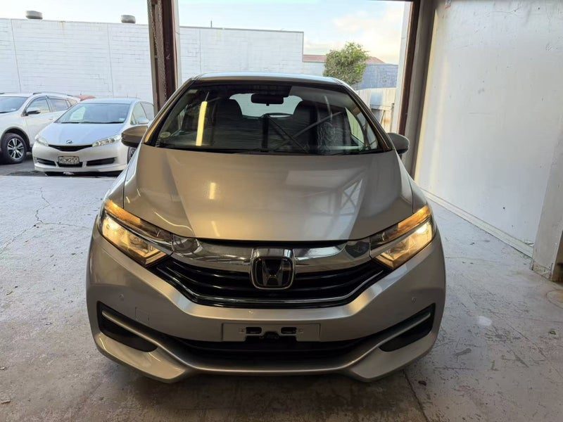 2018 Honda Shuttle Hybrid, photo 2
