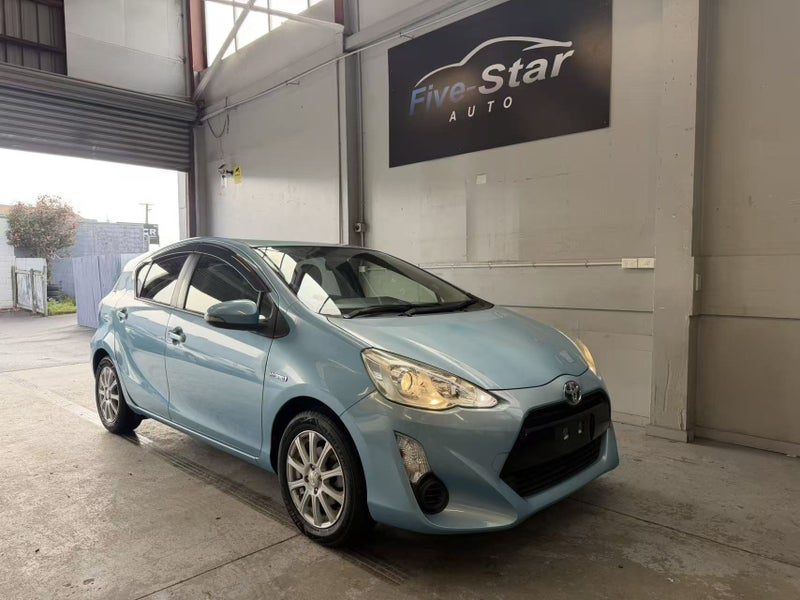 2015 Toyota Aqua Hybrid