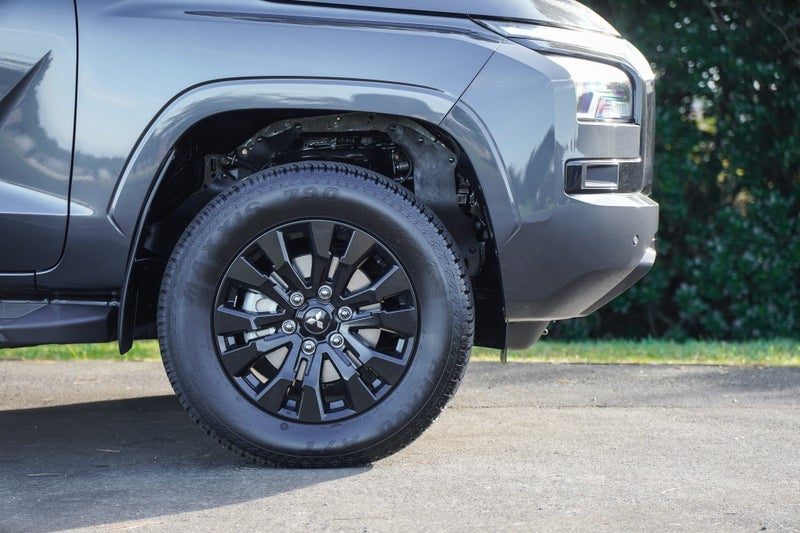 2026 Mitsubishi Triton GLX-R 4x4 auto, photo 3