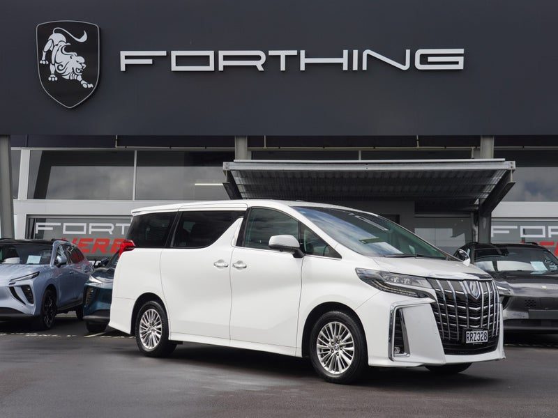 2021 Toyota Alphard Executive, photo 2