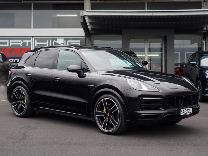 2020 Porsche Cayenne E-Hybrid PHEV AWD 8A, photo 2