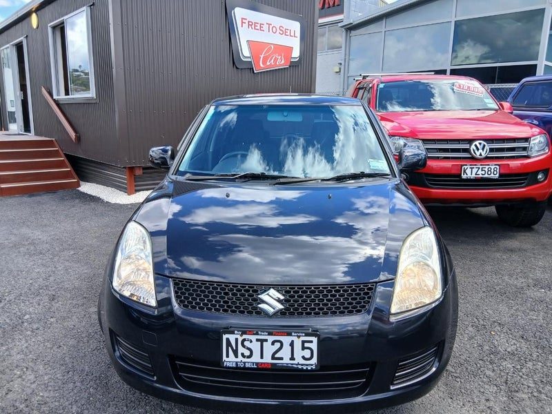2010 Suzuki Swift, photo 2
