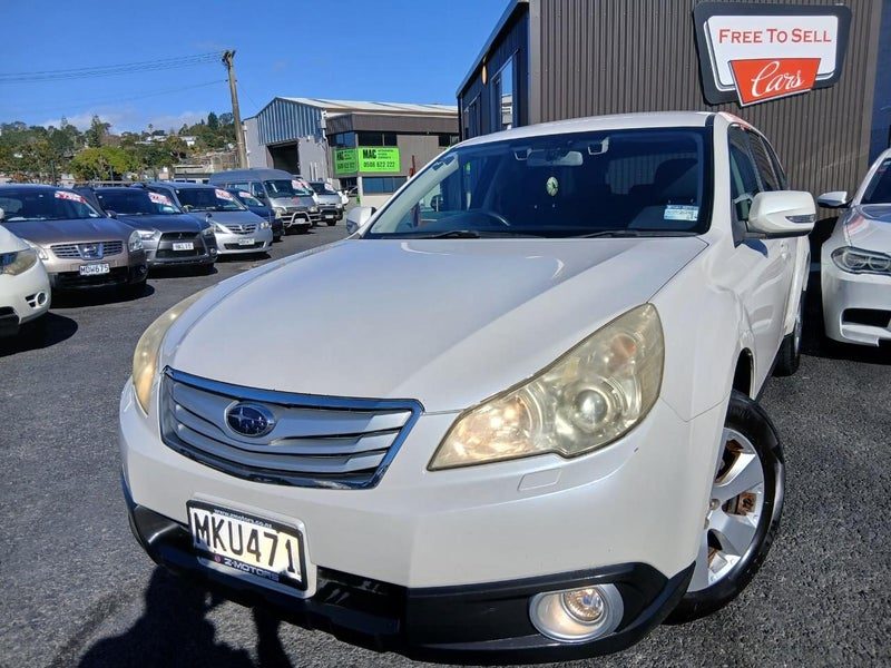 2010 Subaru Outback 2.5L 5D AWD AUTO