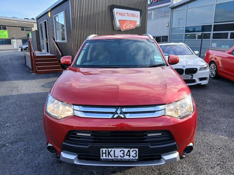 2014 Mitsubishi Outlander LS 2.4P/4WD/CVT/SW/5, photo 2