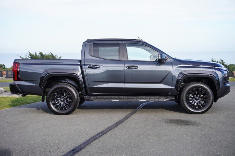 2026 Mitsubishi Triton VRX 4x4 auto, photo 2