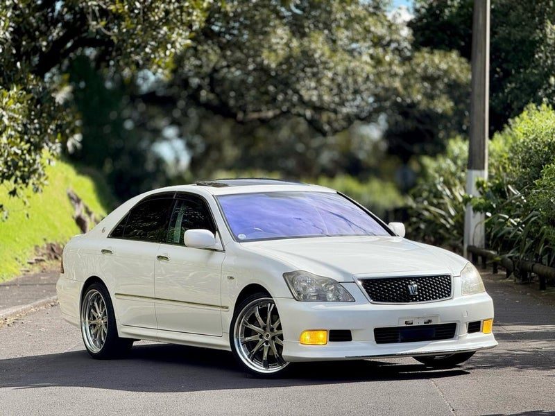 2006 Toyota Crown ATHLETE, photo 2
