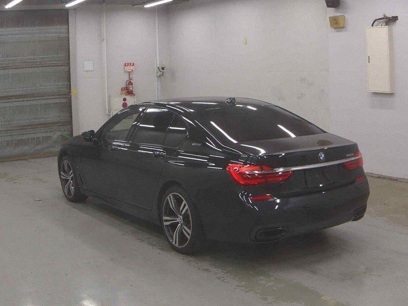 2017 BMW 740e M-Sport, photo 2