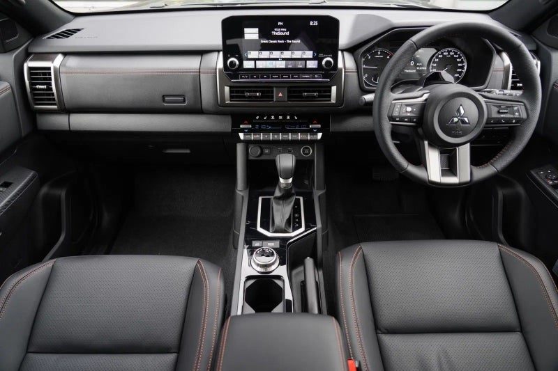 2026 Mitsubishi Triton VRX 4x4 auto, photo 2