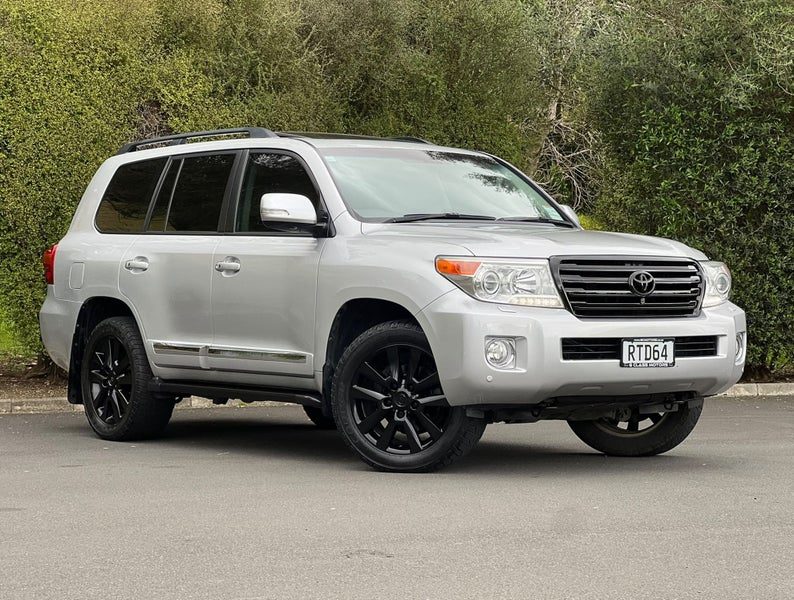 2013 Toyota Land Cruiser VX Limited