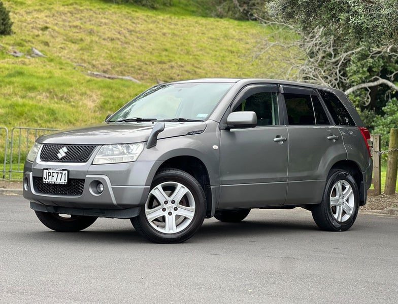 2005 Suzuki Escudo, photo 3