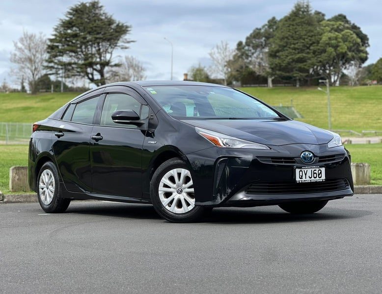 2019 Toyota Prius, main photo