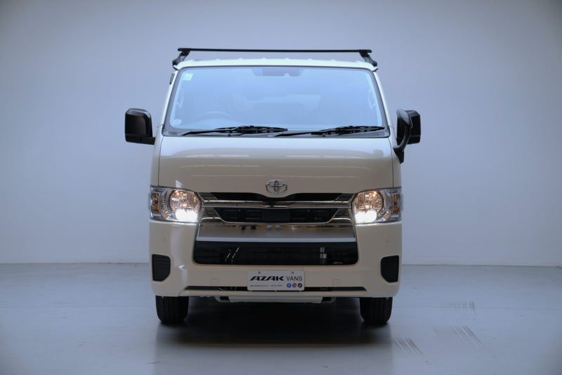2026 Toyota Hiace DX, photo 2