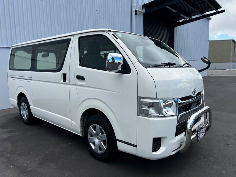 2022 Toyota Hiace DX