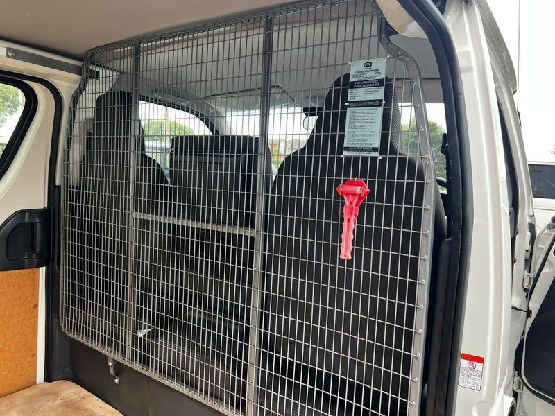 2022 Toyota Hiace DX, photo 3