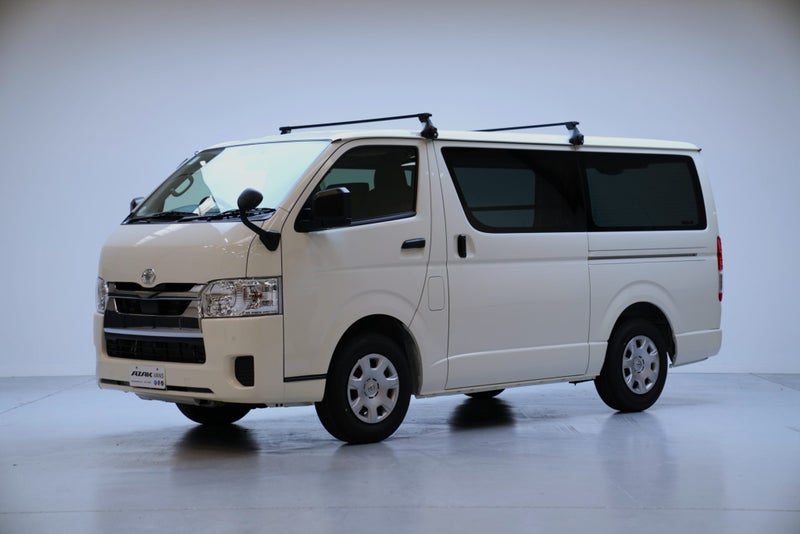 2026 Toyota Hiace DX, photo 3