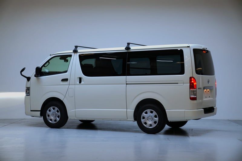 2026 Toyota Hiace DX, photo 3