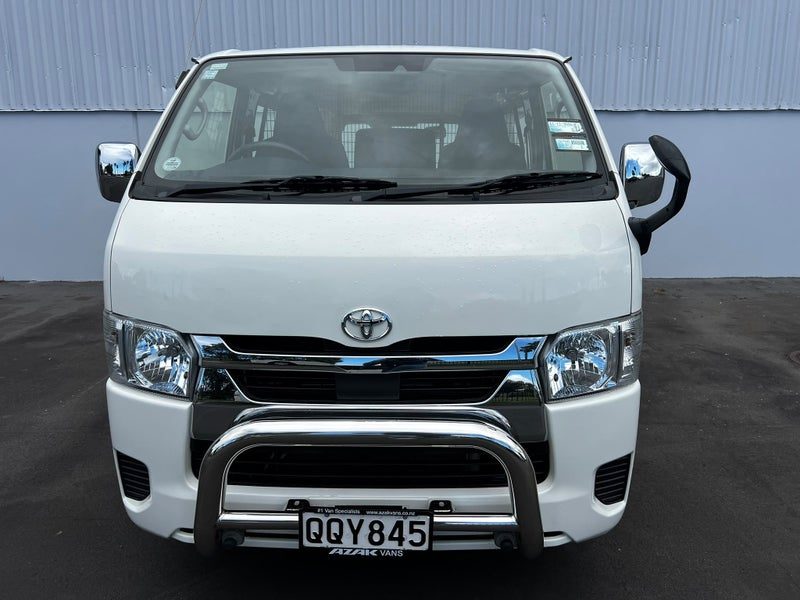 2022 Toyota Hiace DX