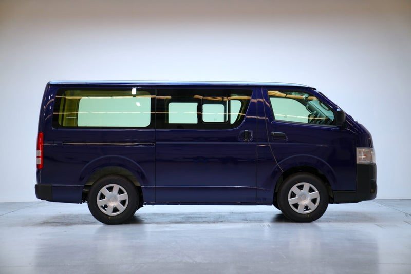 2026 Toyota Hiace DX, photo 3