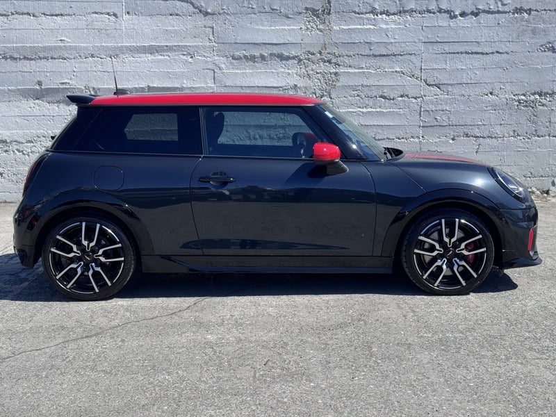 2025 MINI Cooper John Cooper Works 2.0 Pt, photo 3
