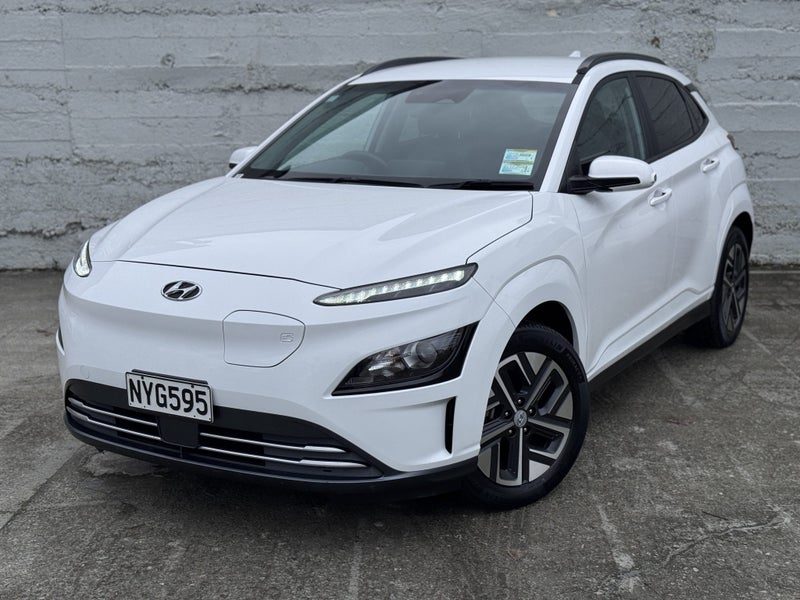 2021 Hyundai Kona EV 484 KM Range 150kW, photo 2