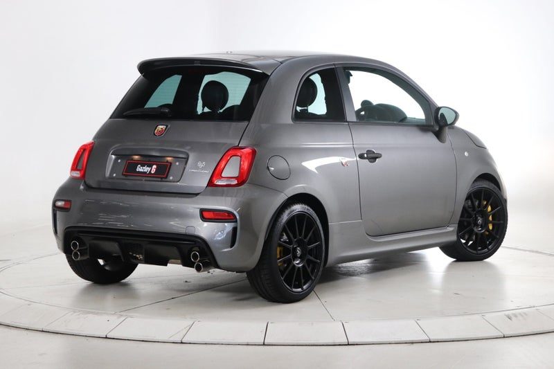 2025 Fiat Abarth 695 Competizione Hatch, photo 2