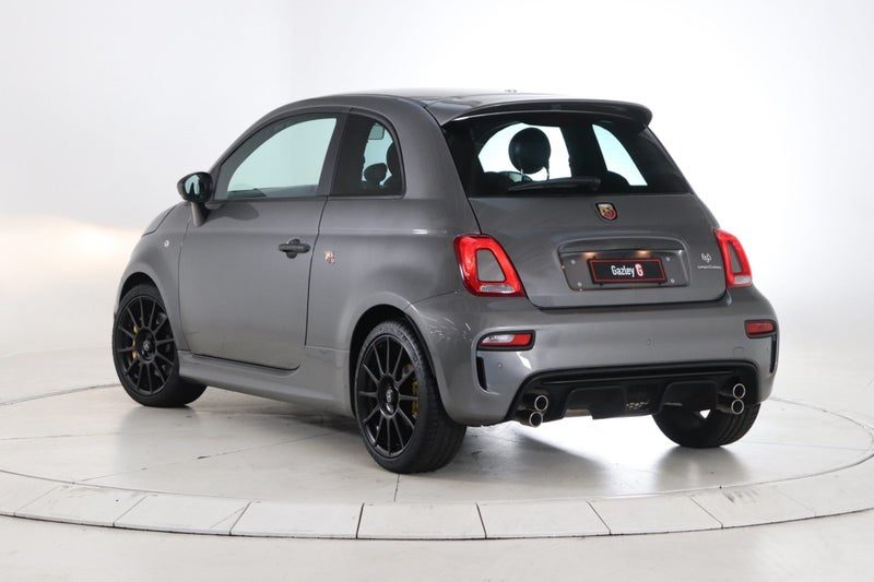 2025 Fiat Abarth 695 Competizione Hatch, photo 3