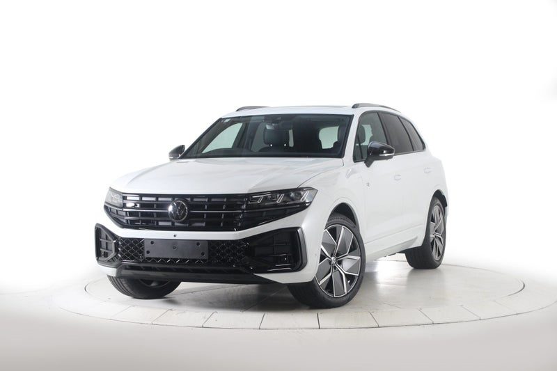 2026 Volkswagen Touareg V6S R-Line TDI, main photo