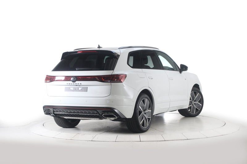 2026 Volkswagen Touareg V6S R-Line TDI, photo 2