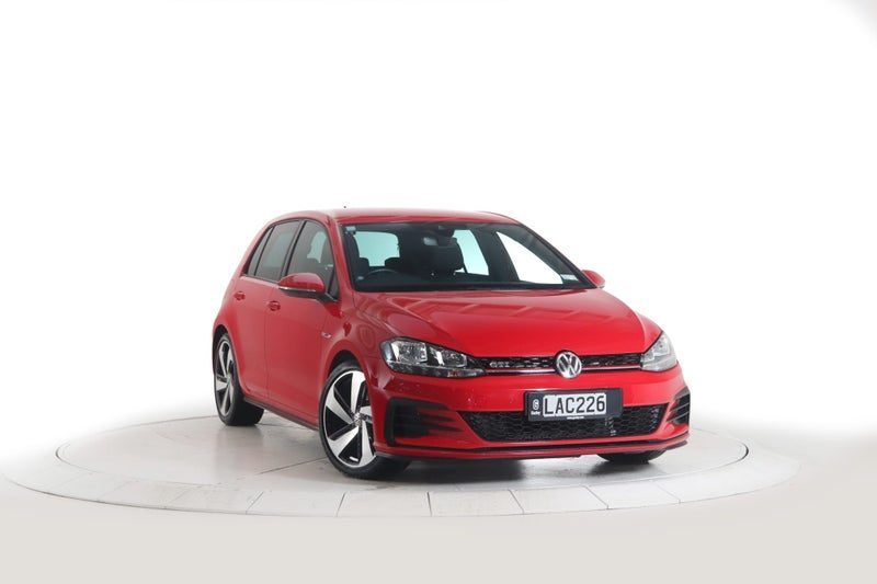 2017 Volkswagen Golf GTI, photo 3