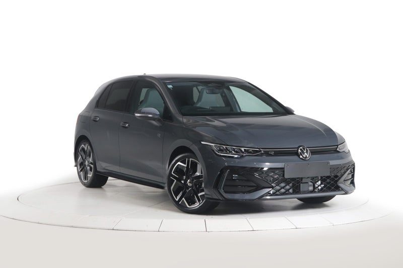 2026 Volkswagen Golf R-Line, photo 3