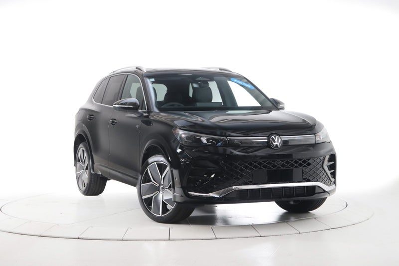 2026 Volkswagen Tiguan R-Line AWD, photo 3