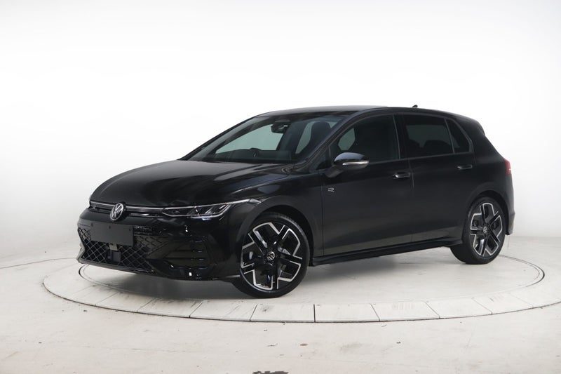 2026 Volkswagen Golf R-Line
