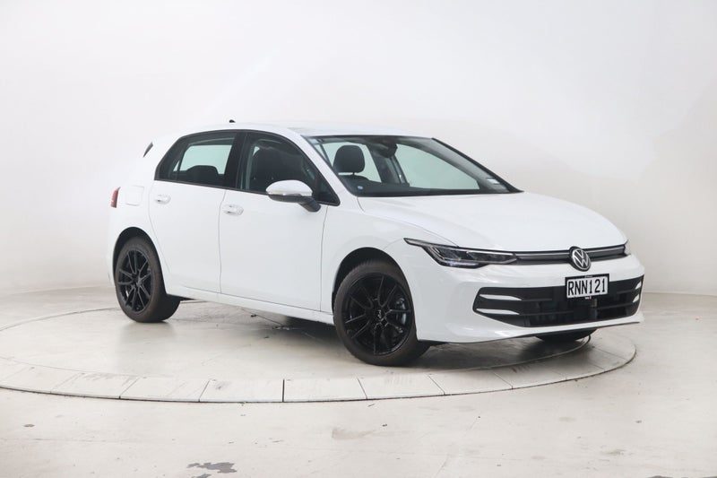 2025 Volkswagen Golf Life, photo 3