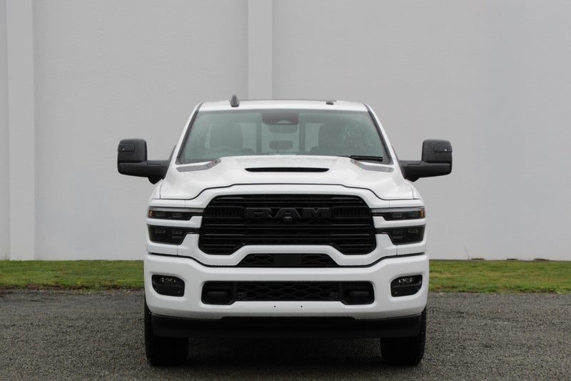 2026 Dodge Ram 2500 Laramie 16 C/Cab, photo 2