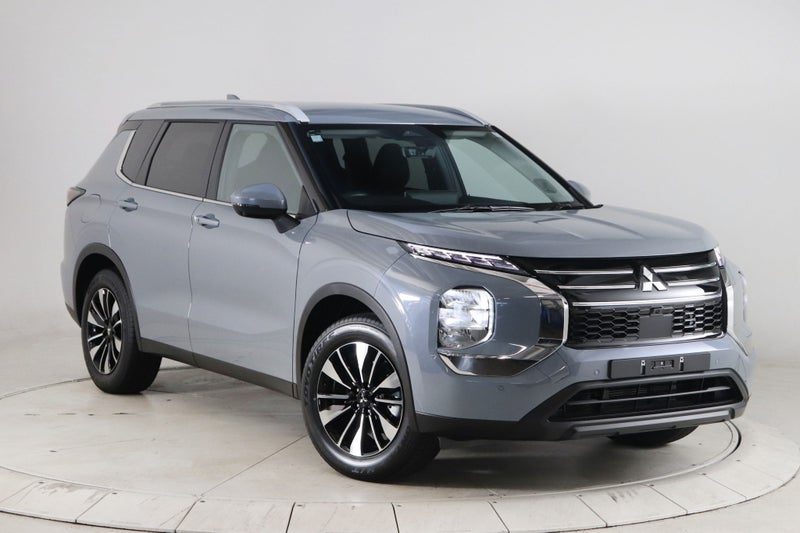 2026 Mitsubishi Outlander LS 2WD, photo 3