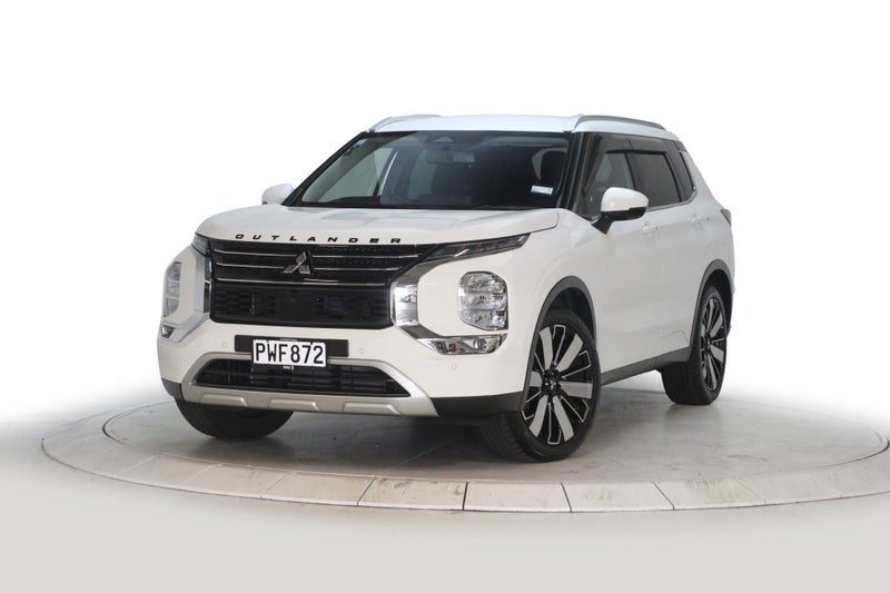 2023 Mitsubishi Outlander XLS 4WD 2.5P