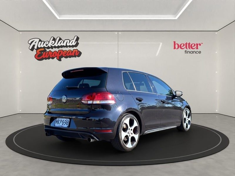 2011 Volkswagen Golf GTI, photo 2