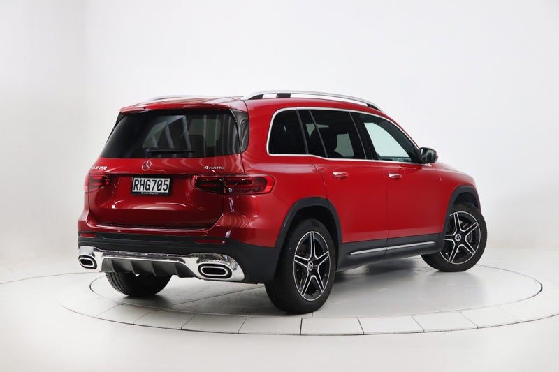 2025 Mercedes-Benz GLB 250 4MATIC, photo 2