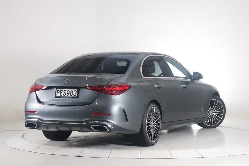 2022 Mercedes-Benz C 200 Sedan, photo 2