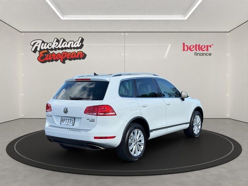 2012 Volkswagen Touareg V6 SE TDI BLUE TECH, photo 2