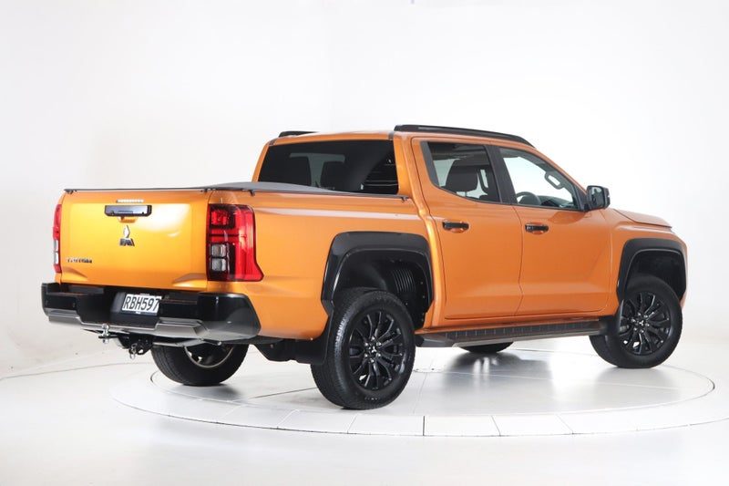 2025 Mitsubishi Triton VRX, photo 2