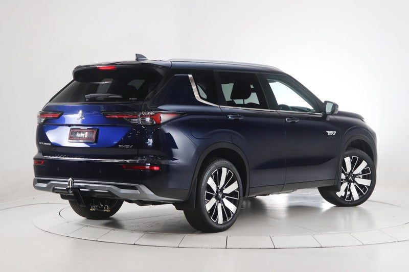 2026 Mitsubishi Outlander PHEV XLS 4WD, photo 2