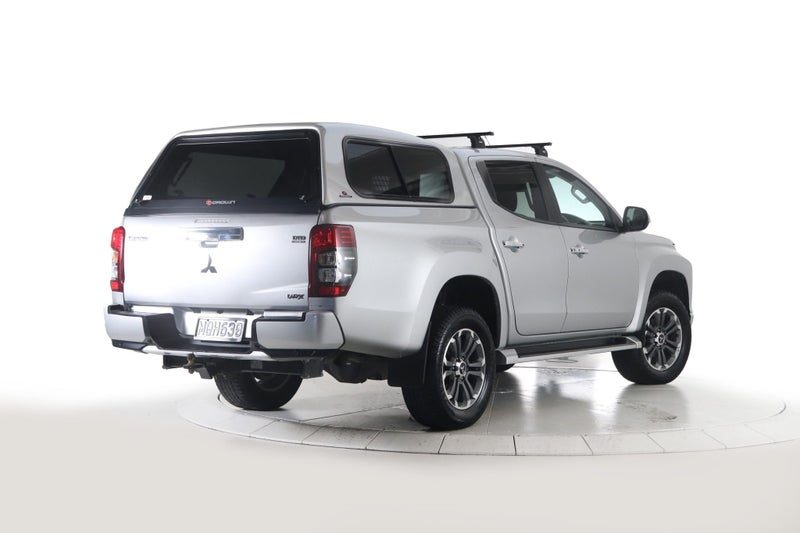 2020 Mitsubishi Triton VRX 4WD, photo 2
