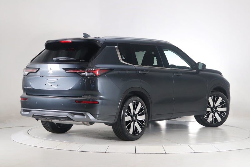 2026 Mitsubishi Outlander VRX 2.5P 4WD, photo 2