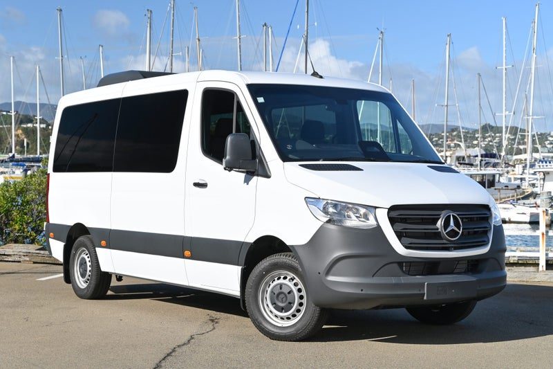 2026 Mercedes-Benz Sprinter Solutions 315 Minibus, photo 3