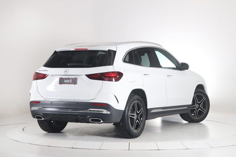 2026 Mercedes-Benz GLA 250 e EQ hybrid technology, photo 2