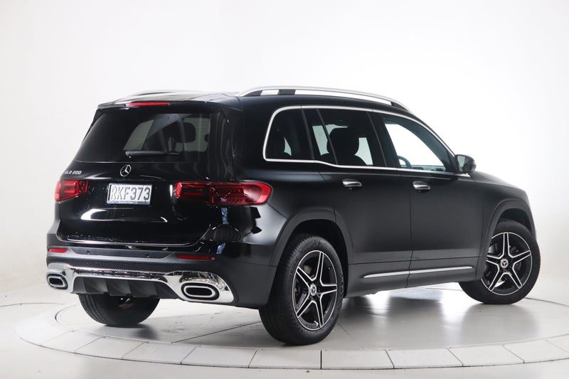 2025 Mercedes-Benz GLB 200 AMG LINE, photo 2